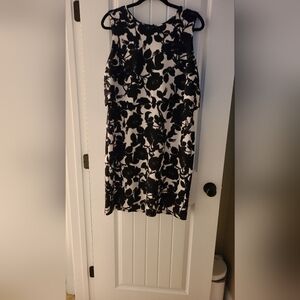 Ladies Sleeveless Dress